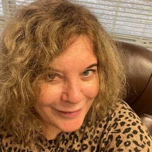 Meet your Posher, Pam